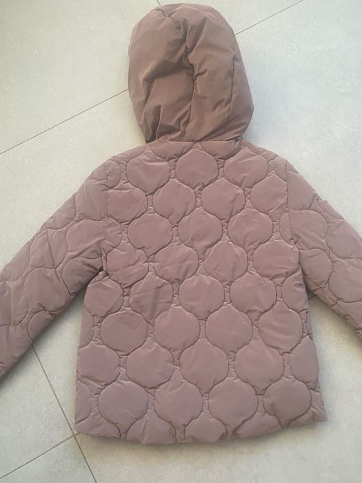 Теплая куртка zara  для девочки 11-12 лет