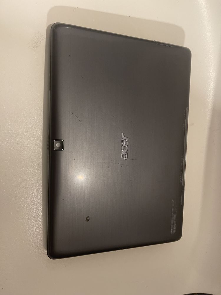 ACER IConia Tab 2w1