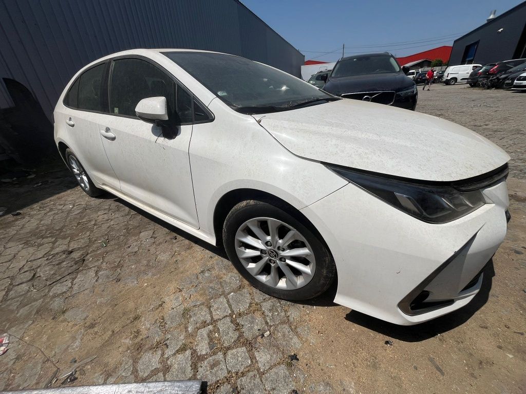 Toyota Corolla 1.8 Hybrid Confort