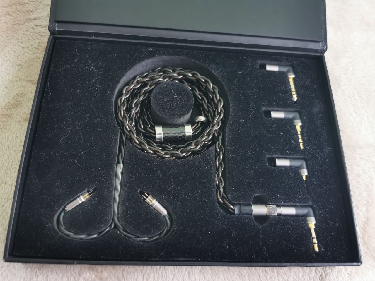 Hi-end audio cable DUNU Hulk PRO