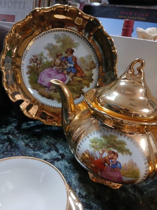Serviço de chá Rococó antigo