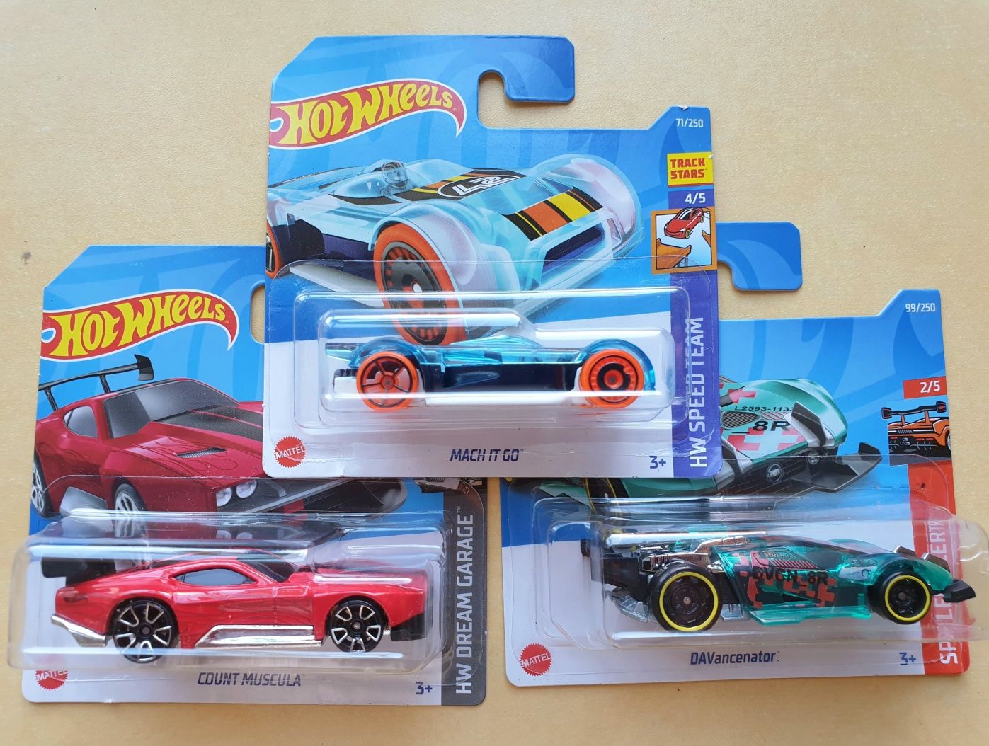 Samochodziki modele Hotwheels set 19x ford grand cross resoraki mattel