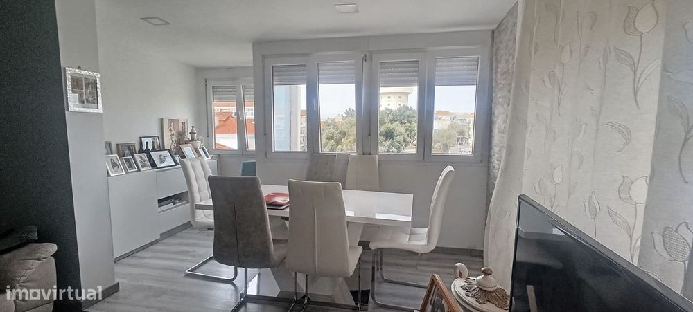 Apartamento T2+1 com Terraço – Amora
