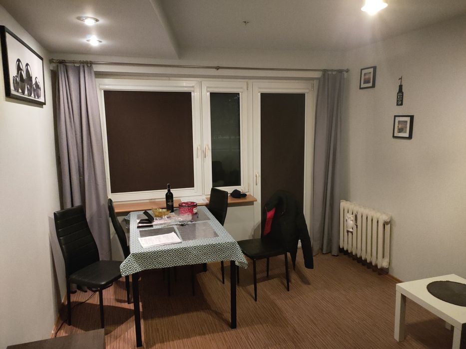 Mieszkanie 39.2m z balkonem . Parter. Super lokalizacja .