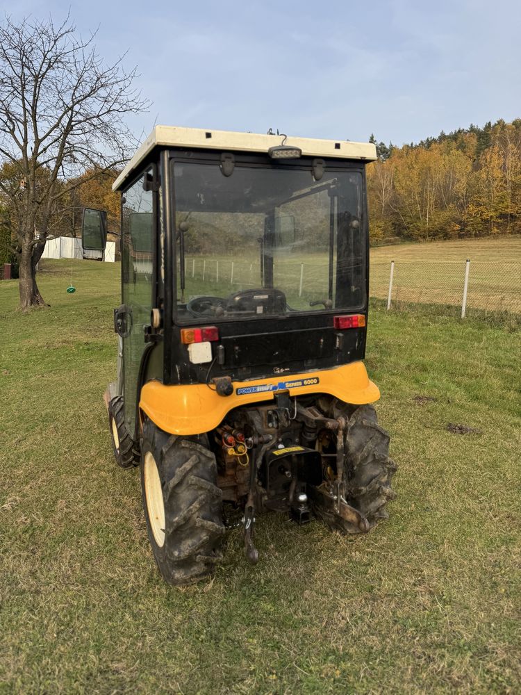 Traktor cub cadet 6000 4x4