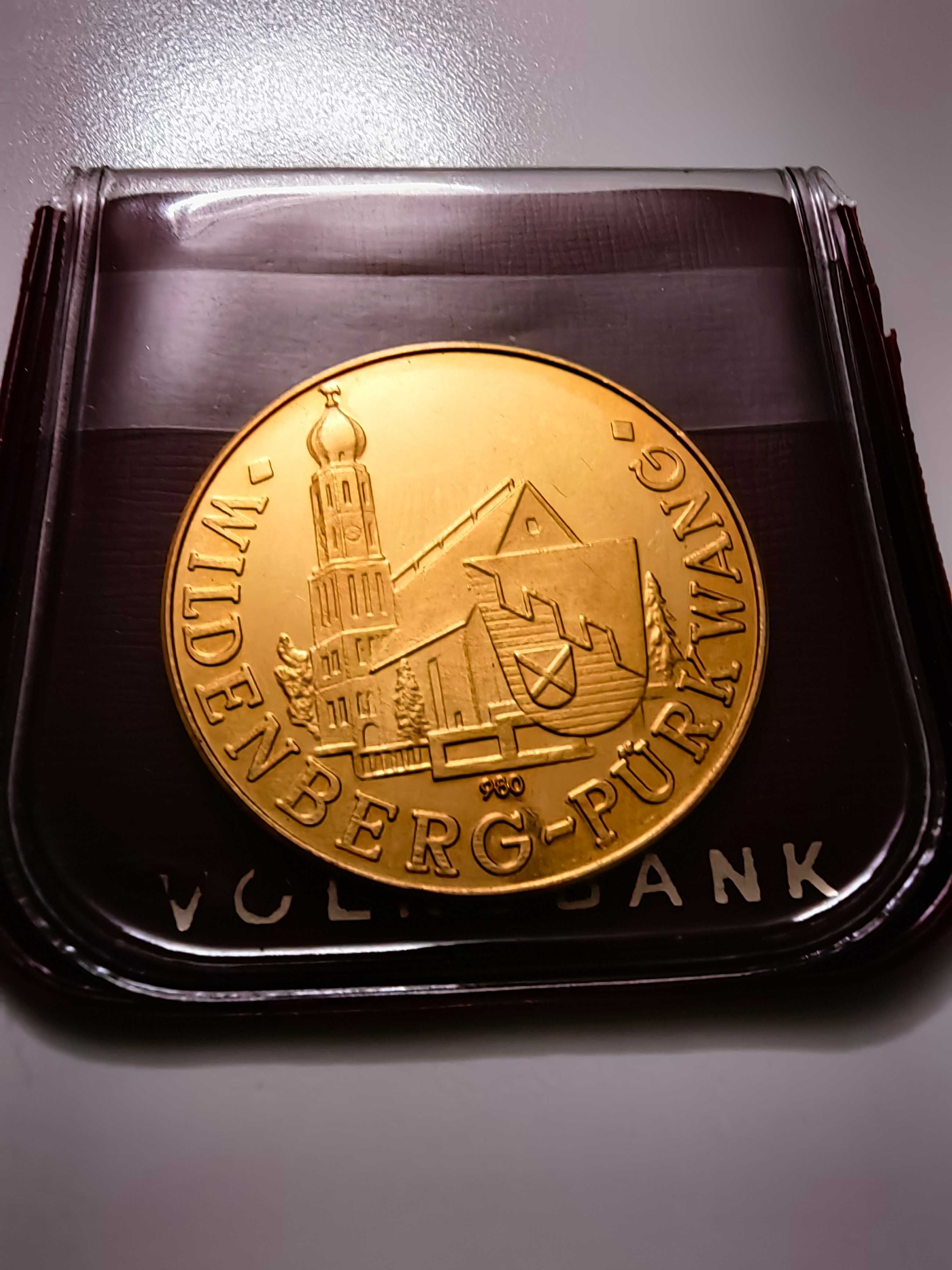 Złoty medal zapraszam