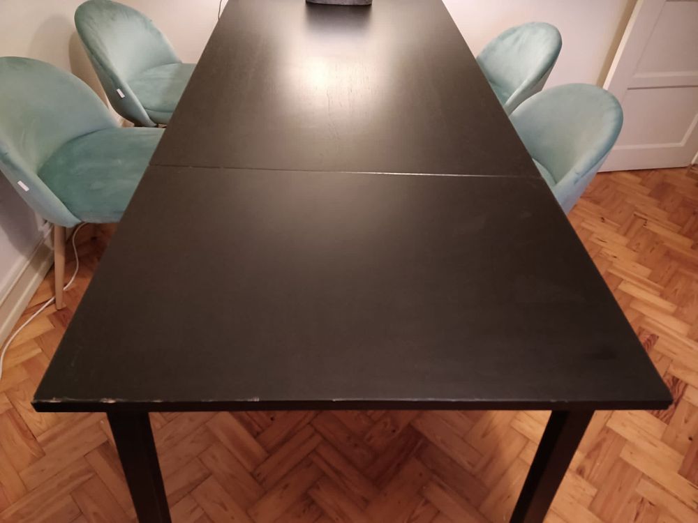 Mesa extensível preta IKEA