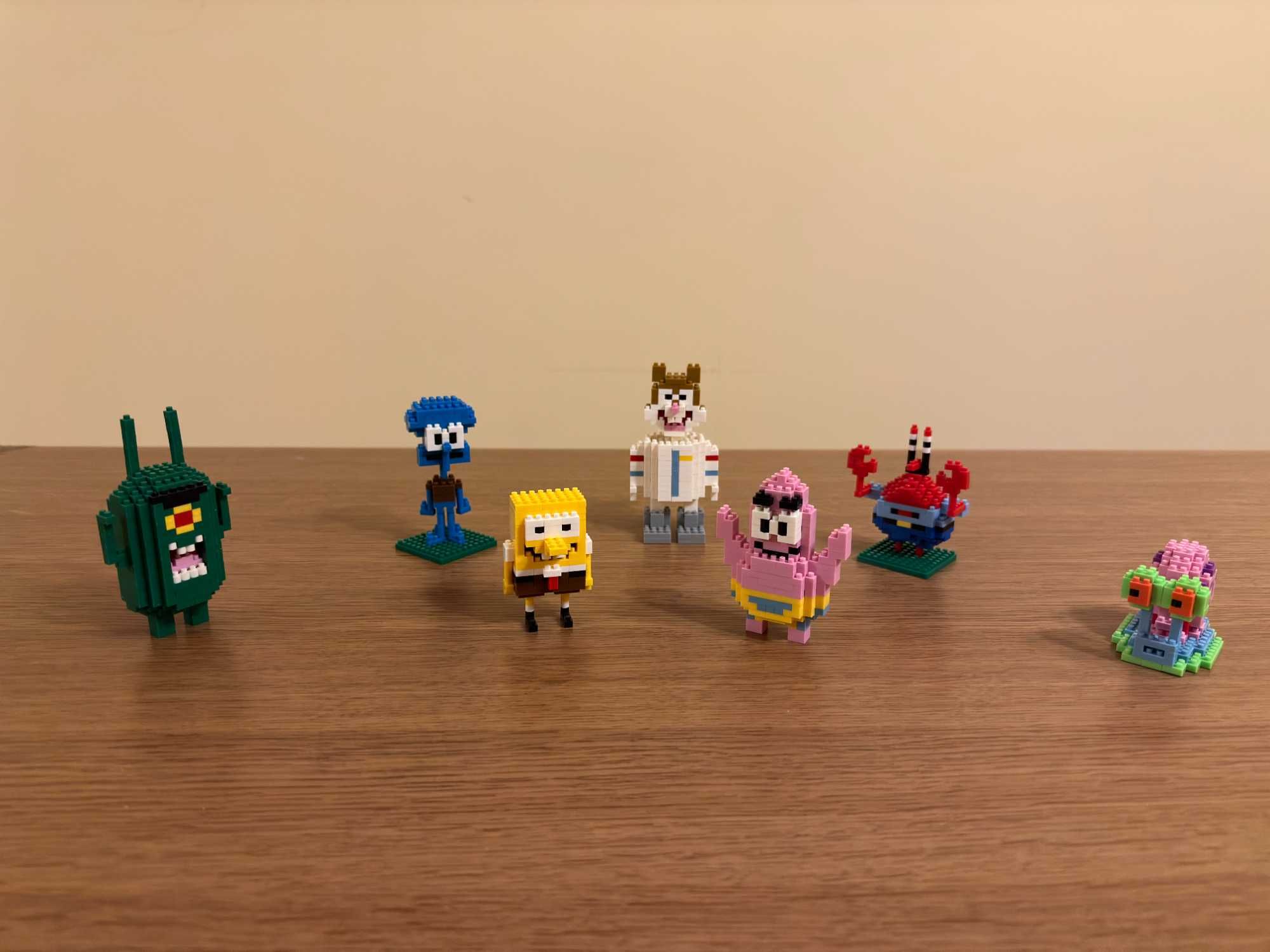 Mini klocki: SpongeBob Kanciastoporty. Figurki z serialu animowanego