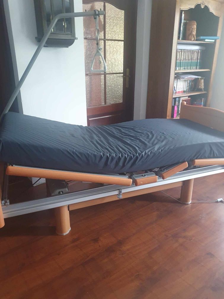 Sprzedam łóżko rehabilitacyjne