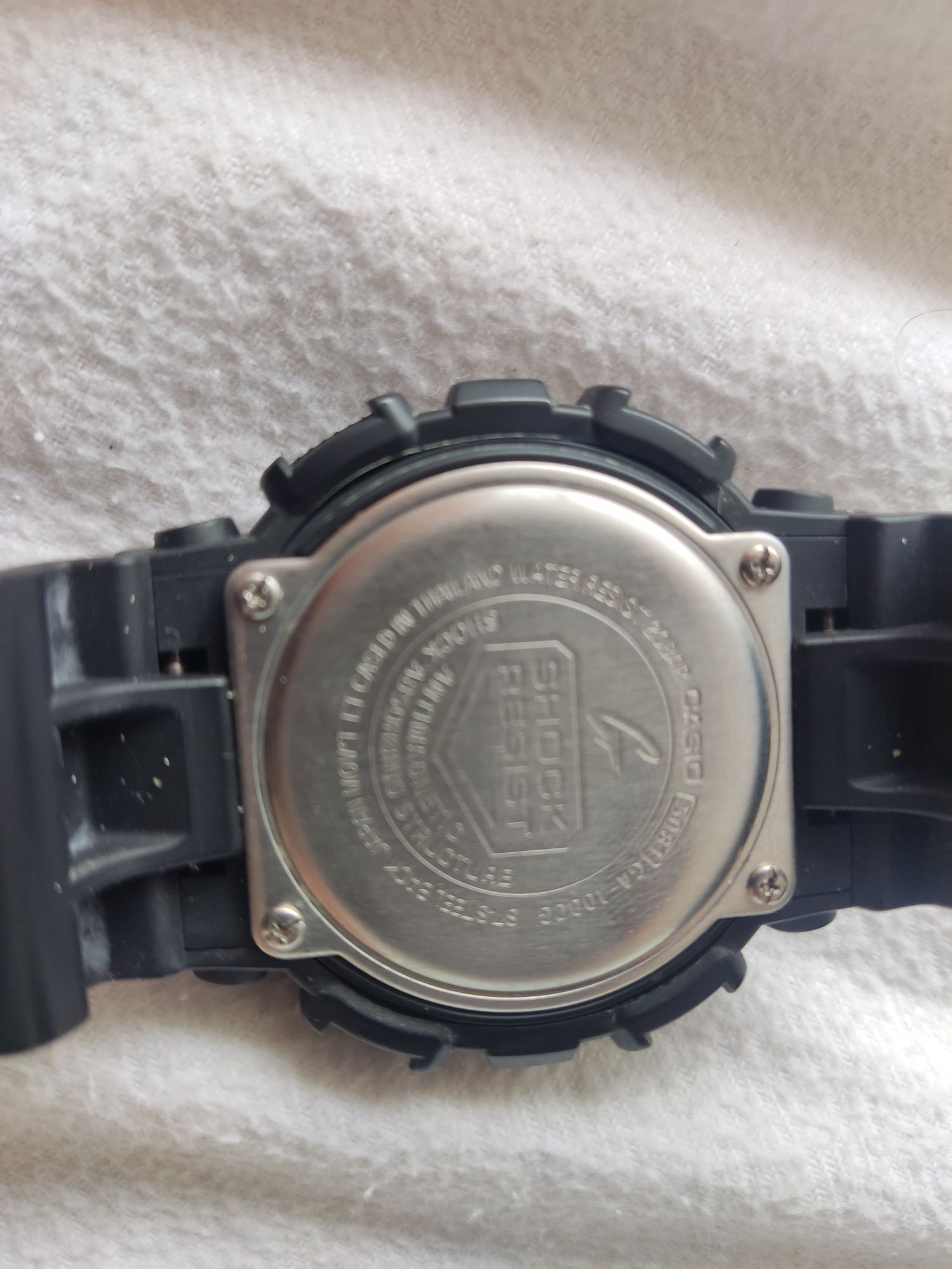 Zegarek CASIO G-Shock Ga 100 w oryginalnym patternie