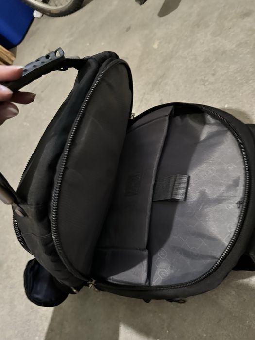 Mochila preta grande