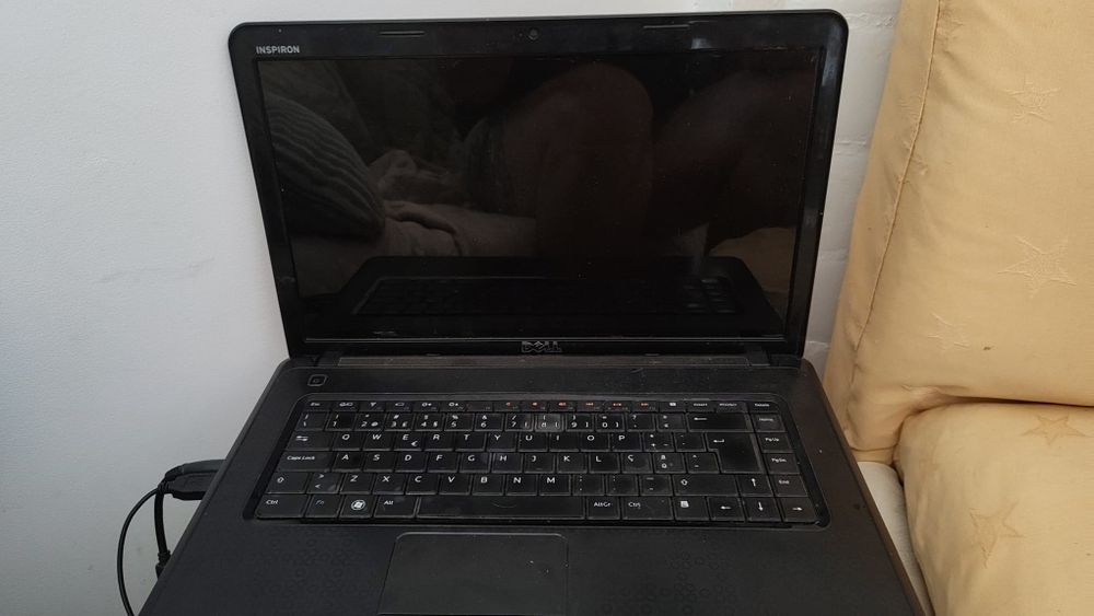 Portátil Dell 15" 4GB pentium dual core 2.30 Ghz