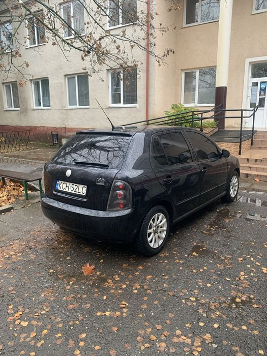 Fabia 2001 рік 1.4 бензин