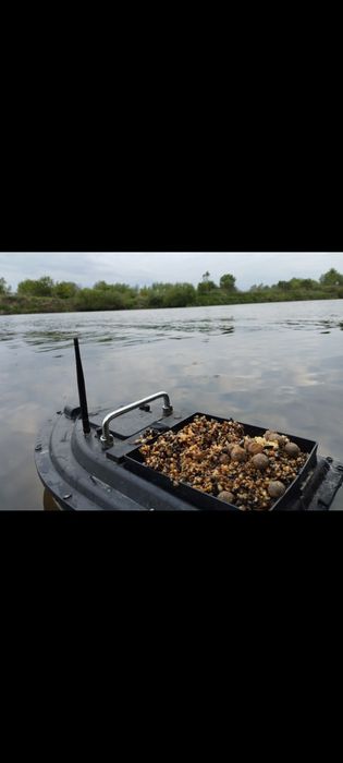 Łódka zanętowa 350m zasięg