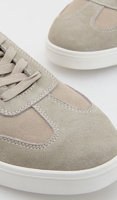 Чоловічі бежеві замшеві снікерси ( кеди, мокасіни )