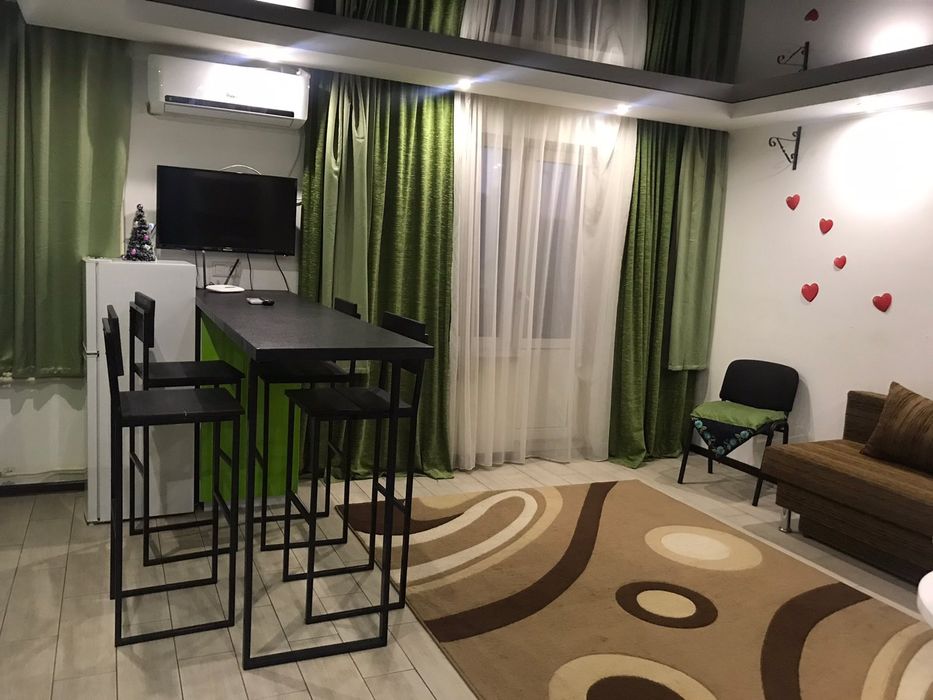 Погодинно на пр.Червоноі калини 4 почасовые апартаменты Маяковского 4а