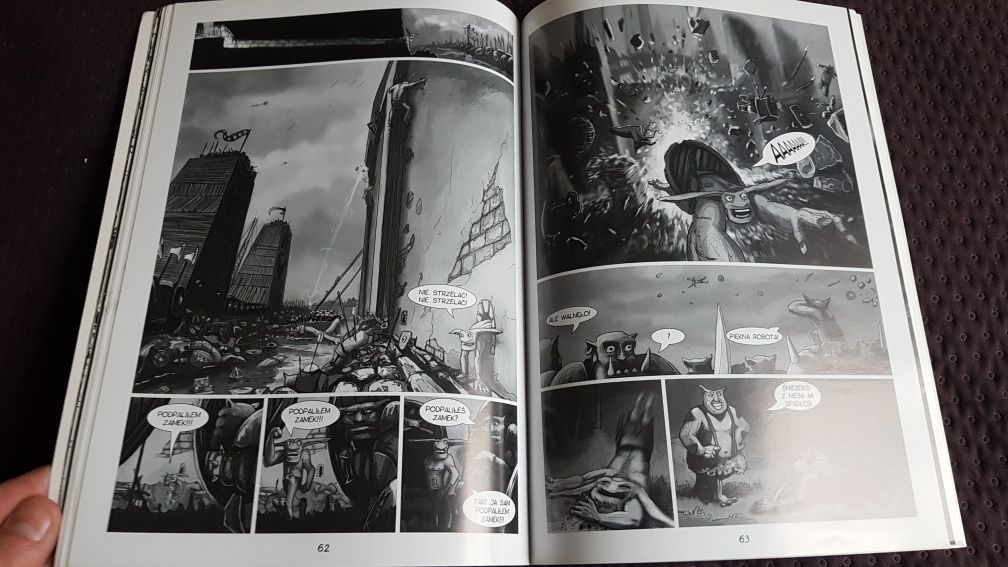 Komiks Labirynt Black&White, Antologia nr 1