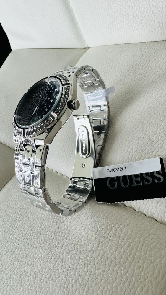Sprzedam nowy oryginalny zegarek Guess
