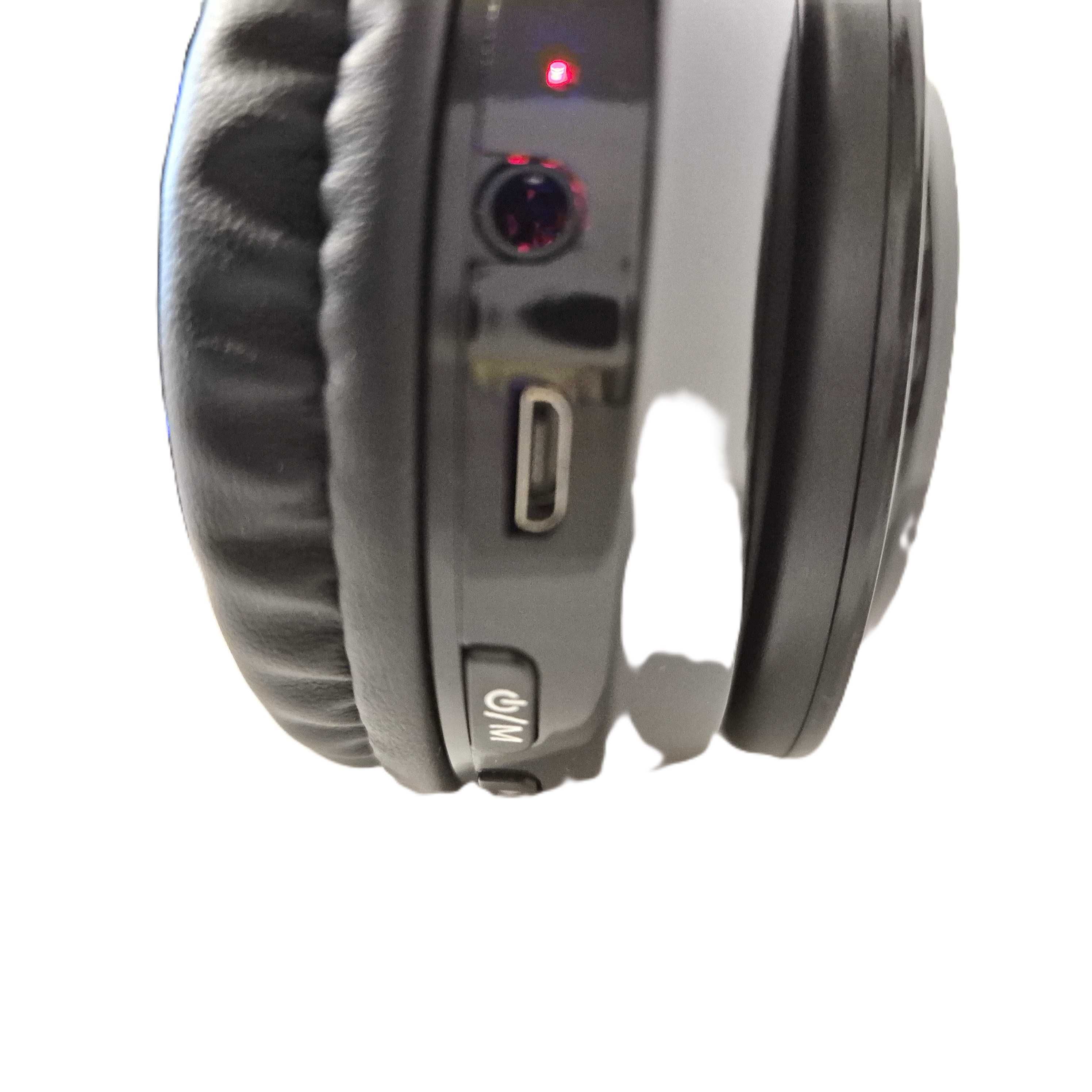 Słuchawki B39 - LED bezprzewodowe bluetooth czarne