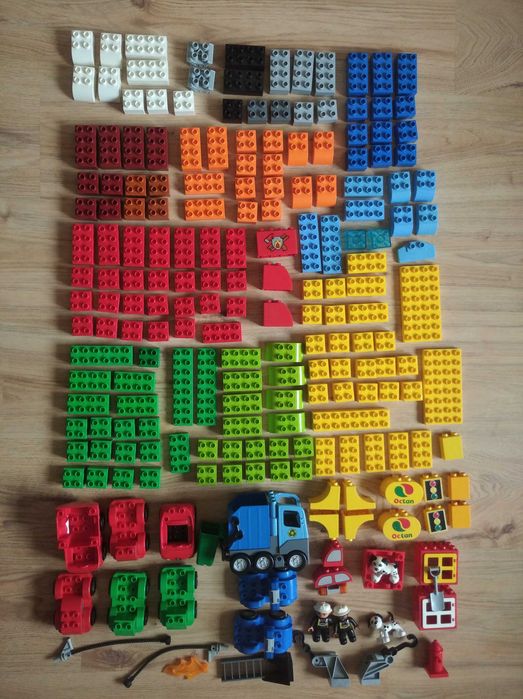 LEGO DUPLO мікс: цеглинки, сміттєвоз, фігурки – великий набір