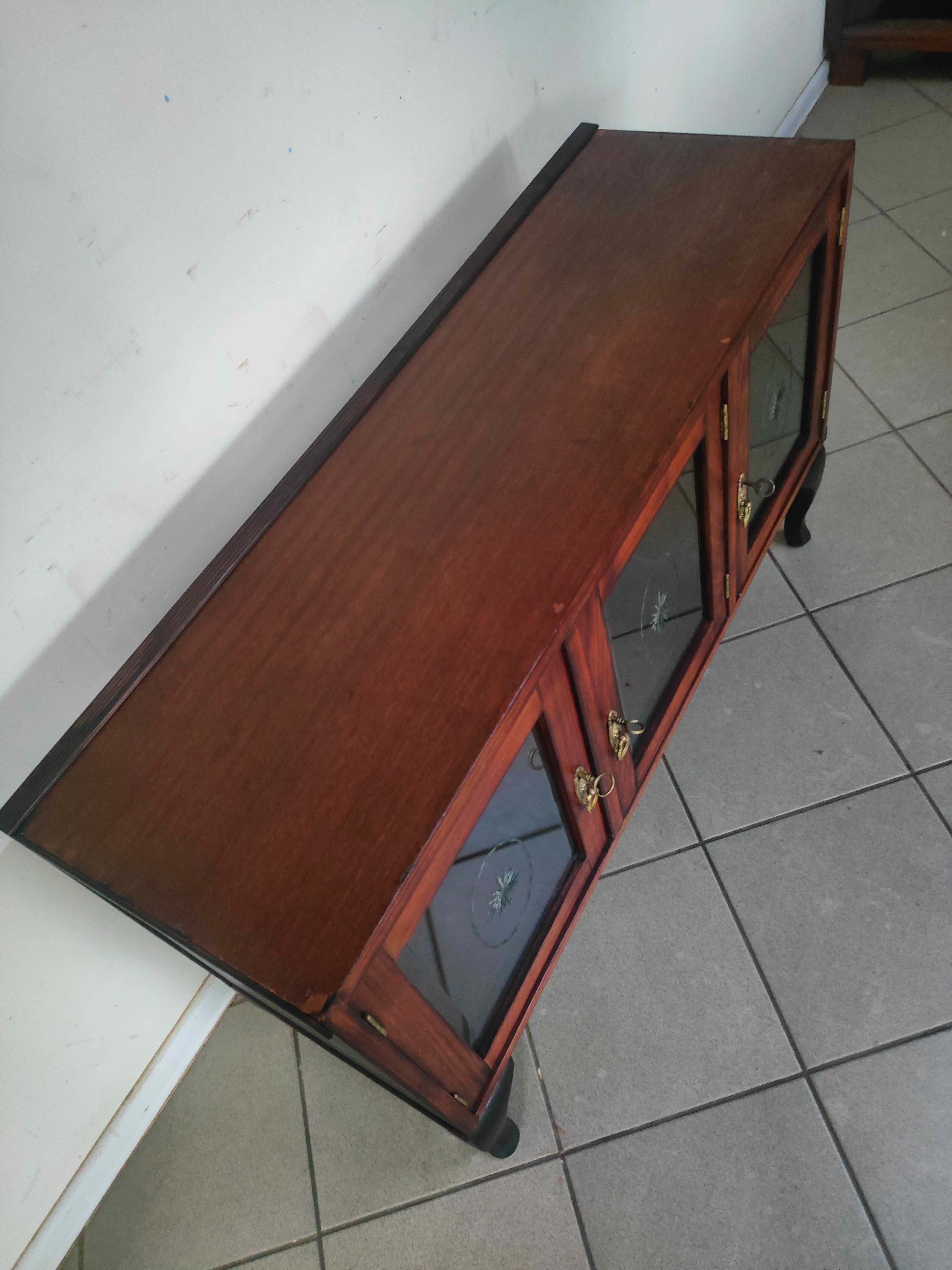 Stara Witrynka, Biblioteczka