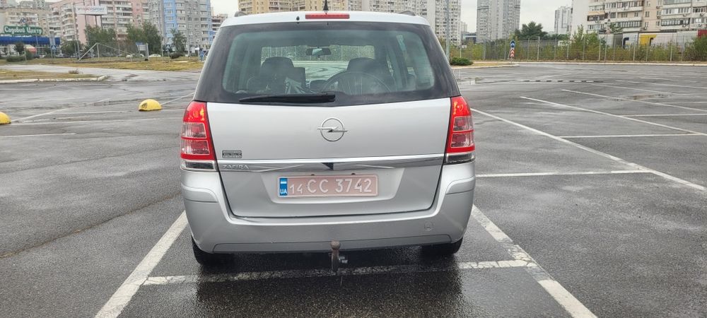 Опель Зефира 2012, бензин 1.8.