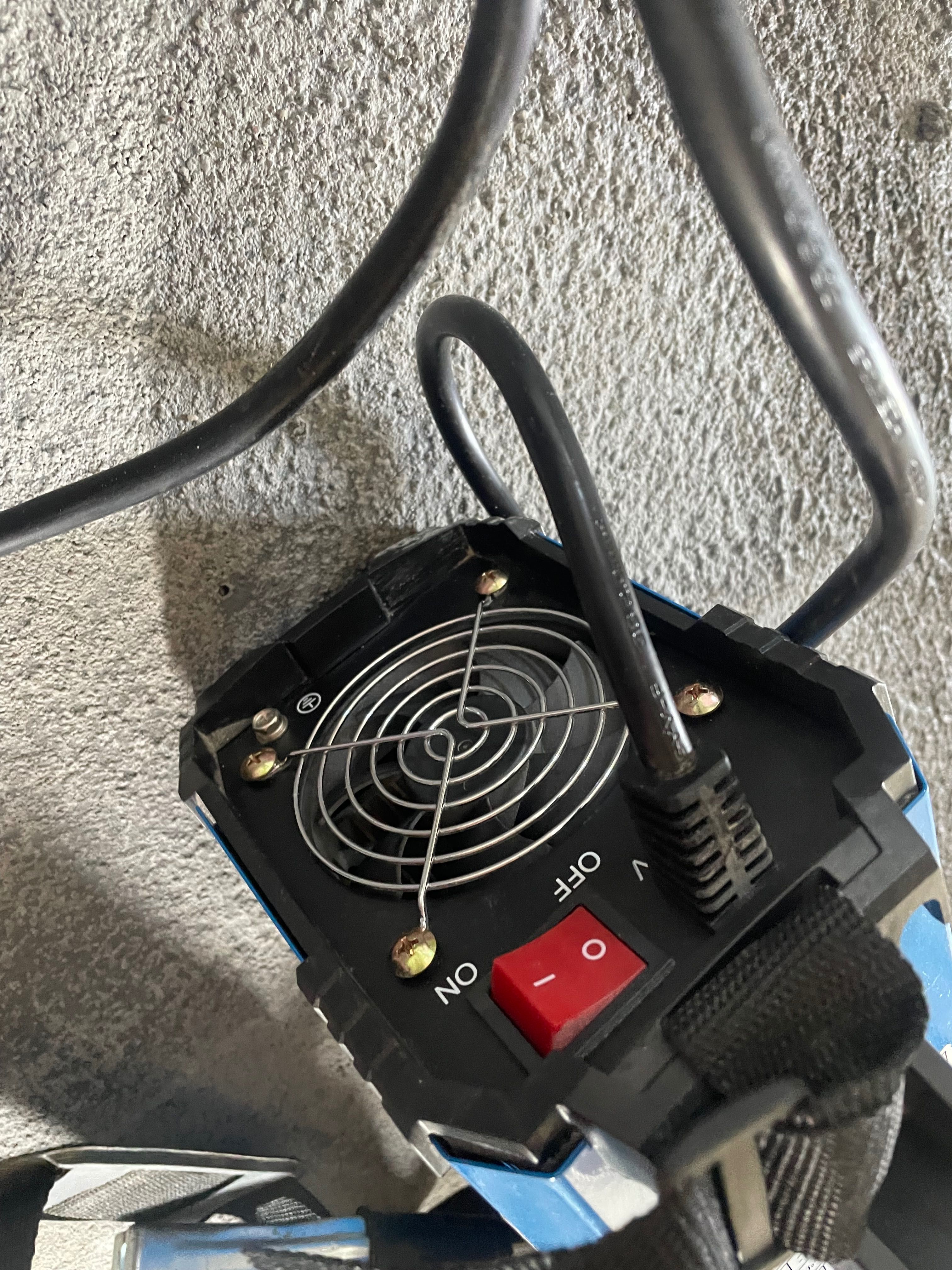 Spawarka inwertorowa 330A  TIG plus zestaw