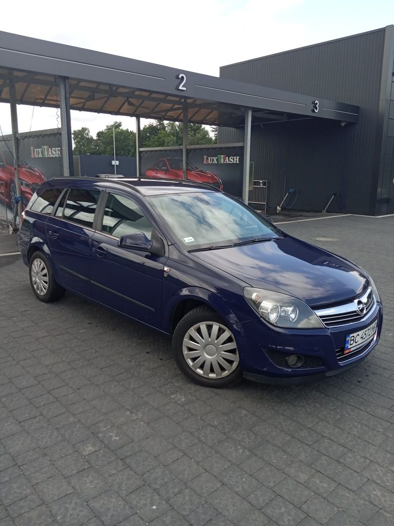 Opel Astra H 2010 року 1.7CDTI