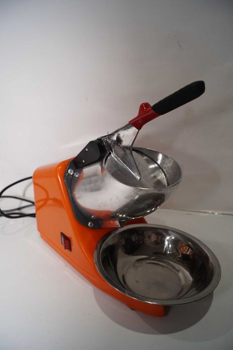 G214 Maszyna do kruszenia lodu elektryczna kruszarka 300w 2200r/min.