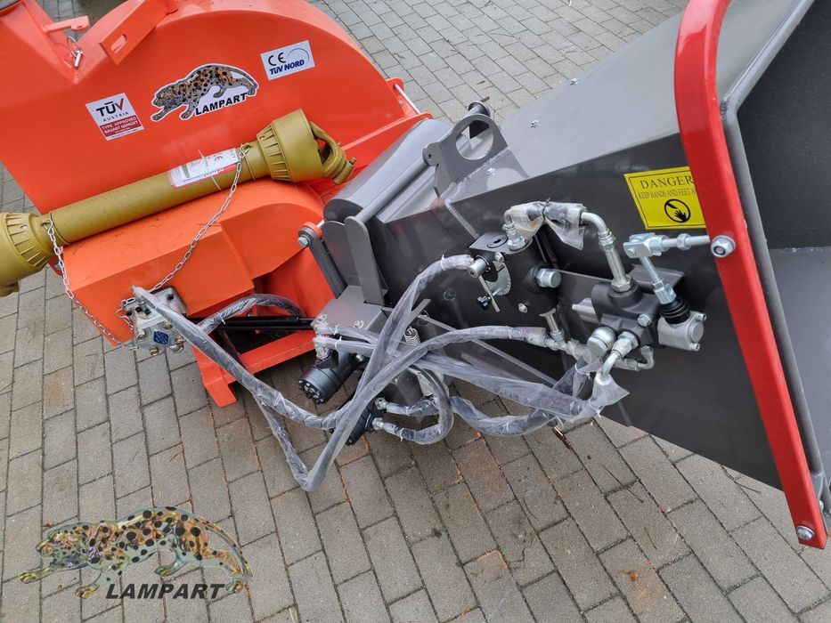 rębak rozdrabniacz rembak BX92 R łuparka sieczkarnia gałezi drzewa