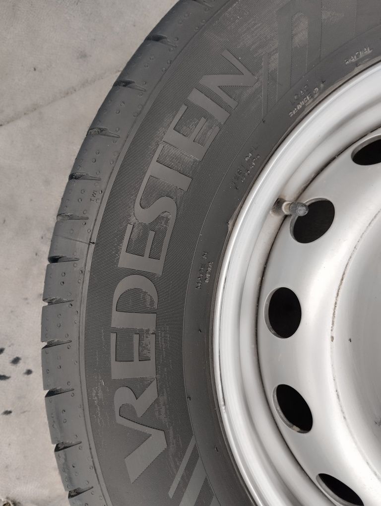 Продам шини з дисками 225/65R16C