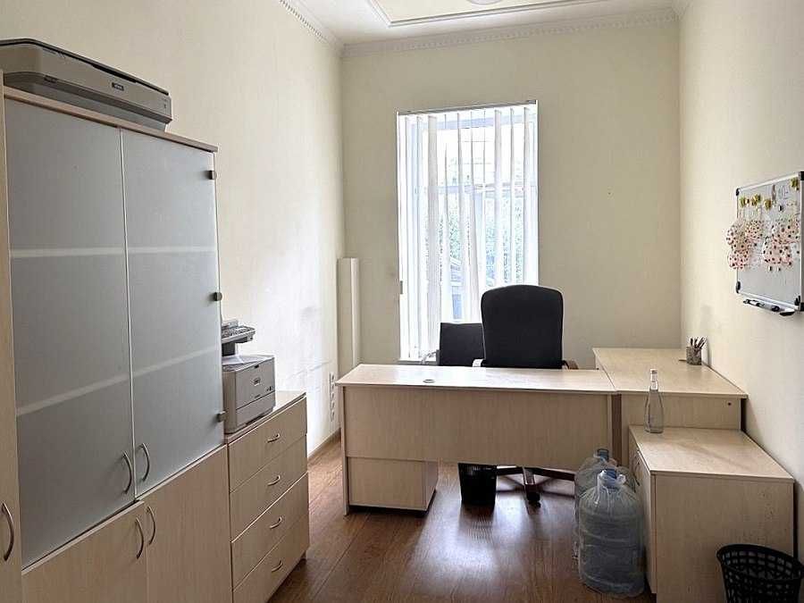 БЕЗ% Оренда офісу 500 м2, вул. Мазепи, метро Арсенальна,