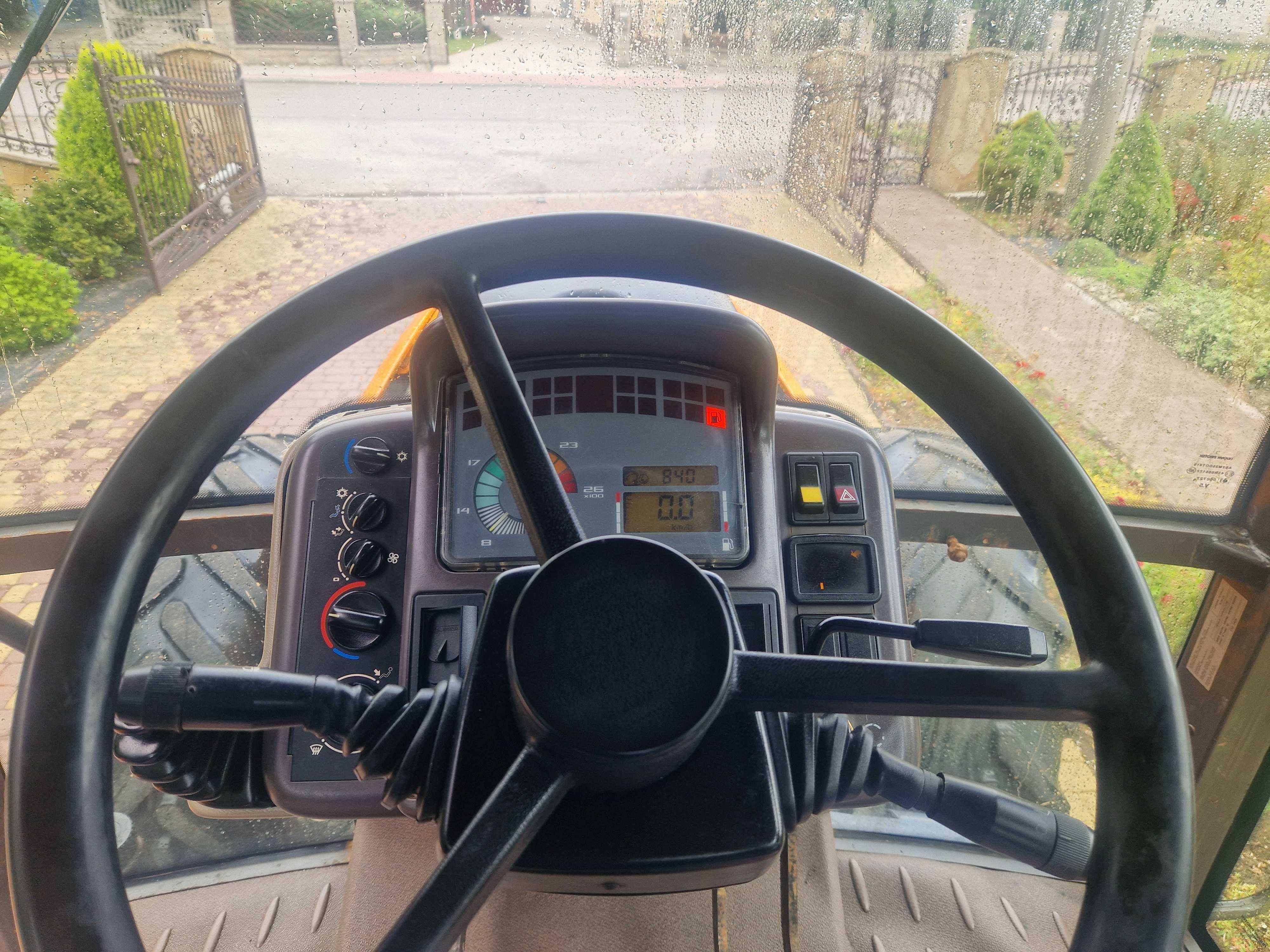 Ciągnik Renault Ares 550RC