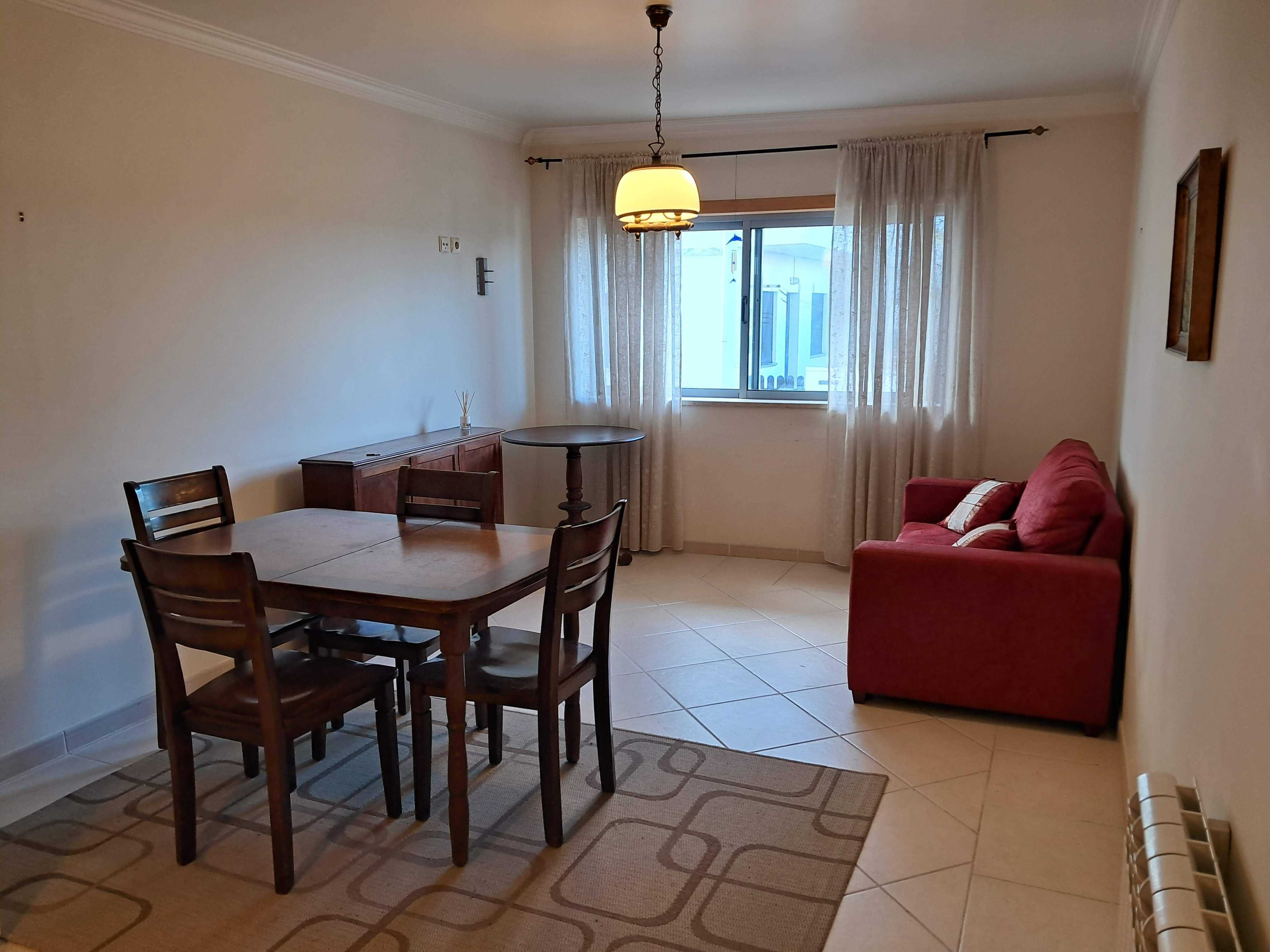 Apartamento T2 em Alfeizerão