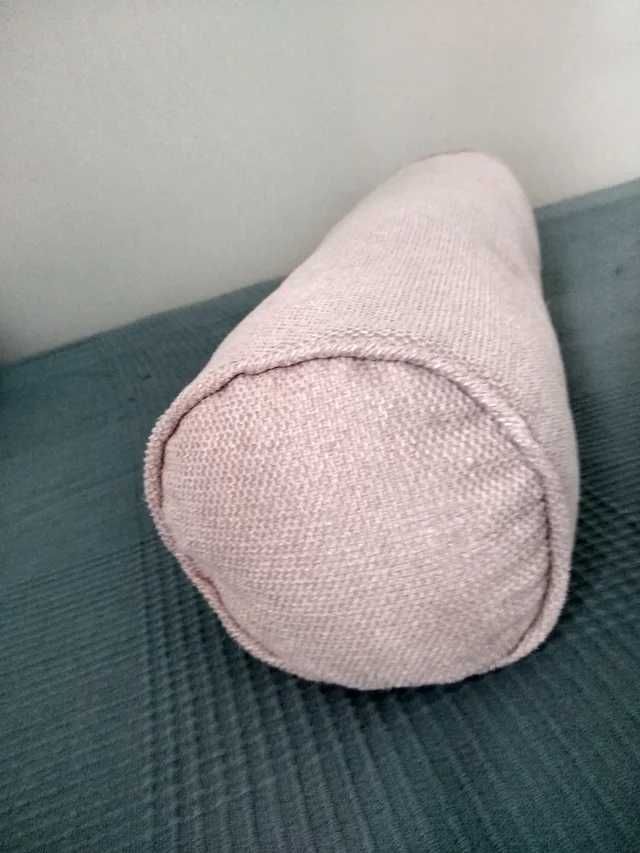 Almofada cilíndrica