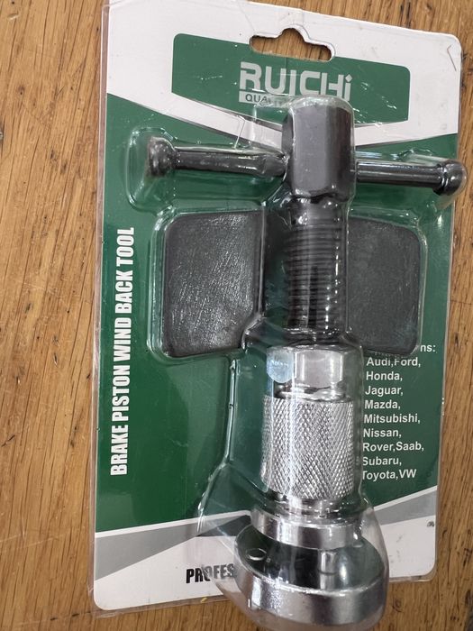 Ferramenta Retrator extrator de pistão Ruichi - NOVO