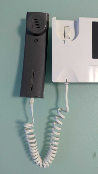 Цветной видеодомофон Commax CDV-35A