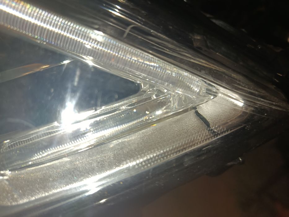 Продам правую фару на ford Fusion