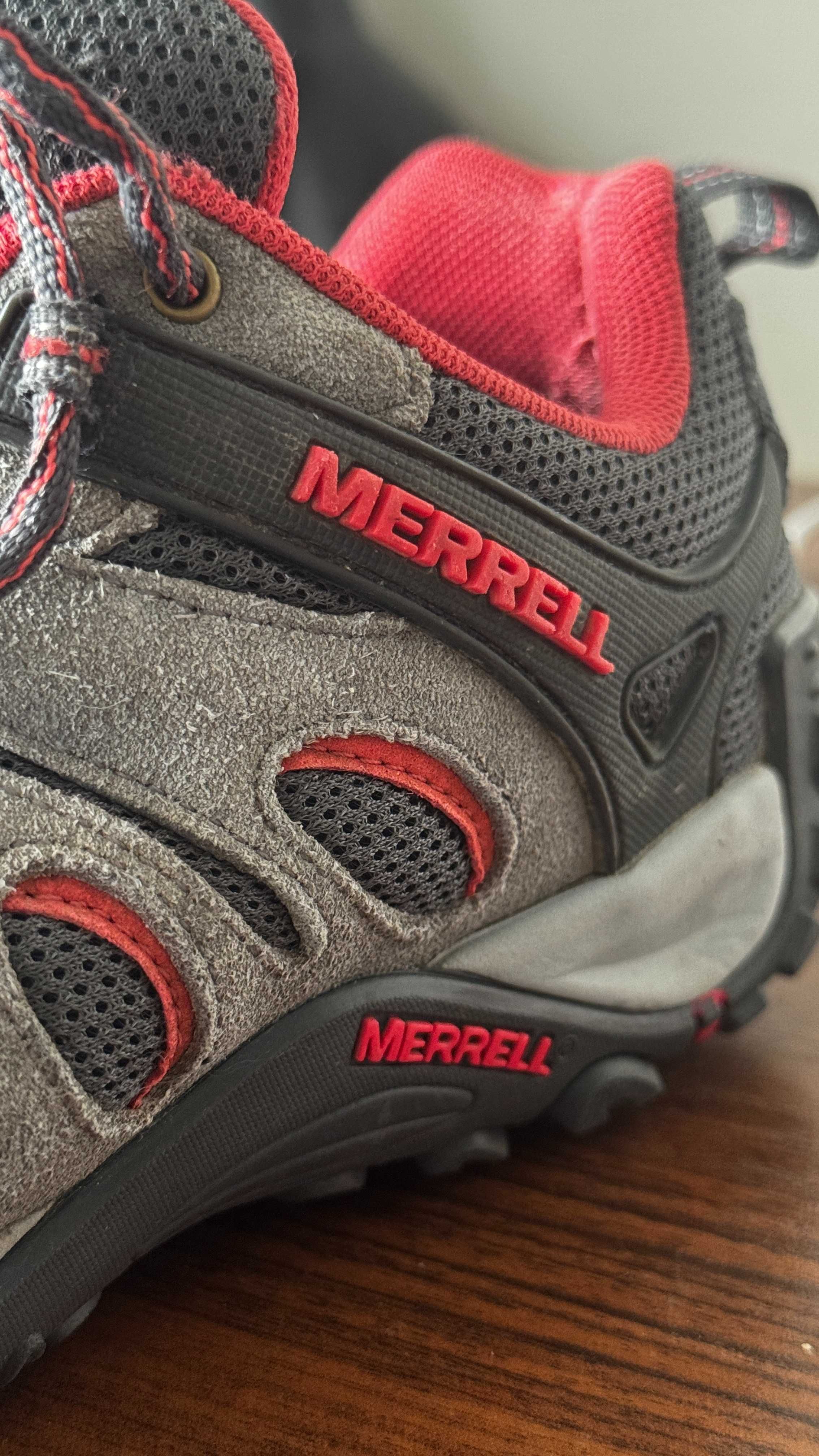 Трекінгові кросівки Merell
