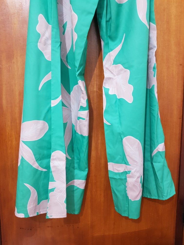 Conjunto verde floral