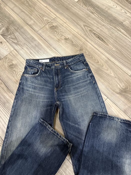 Джинсы Zara baggy S темно синего цвета