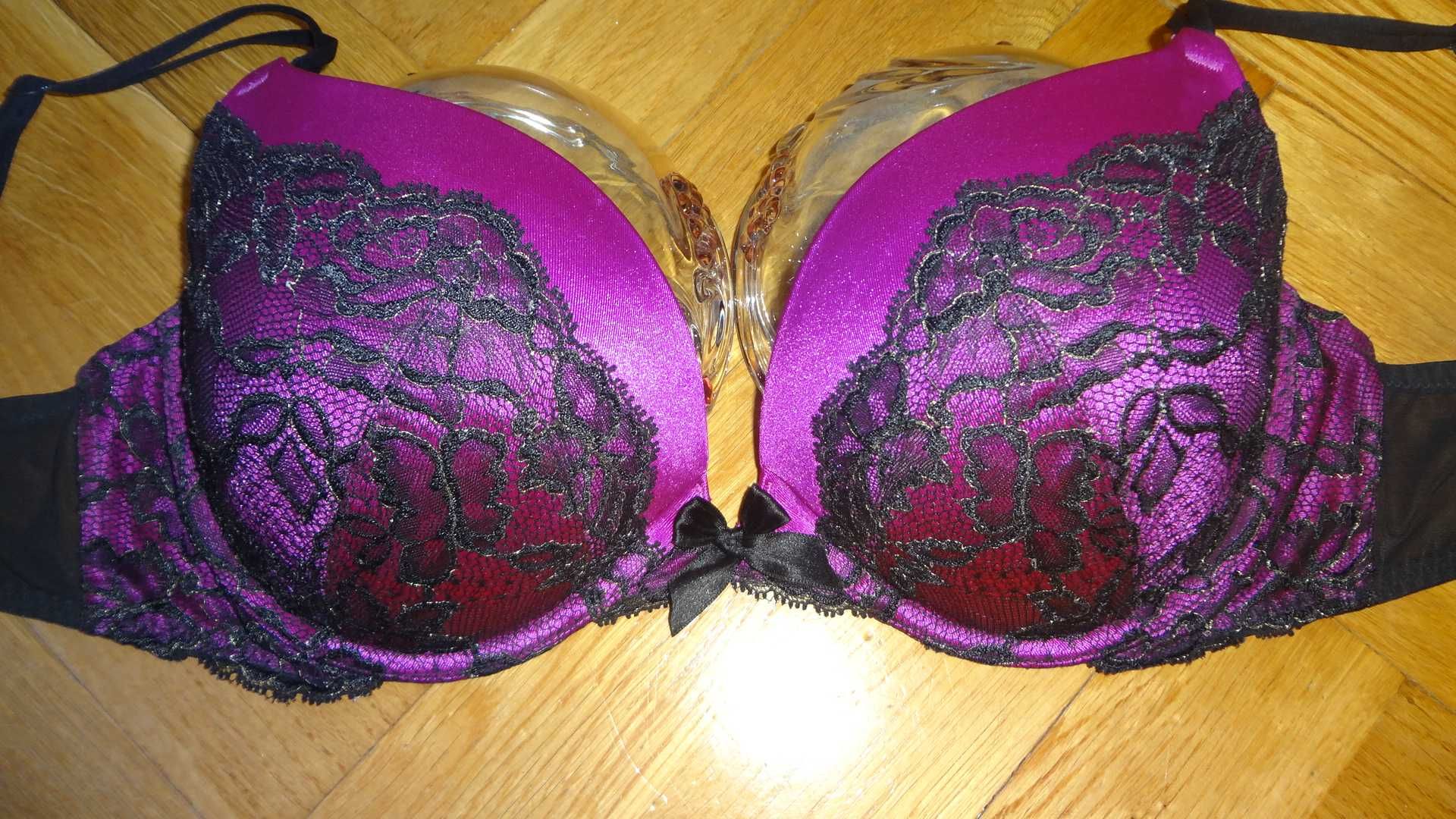 Biustonosz Victoria's Secret 80D push up