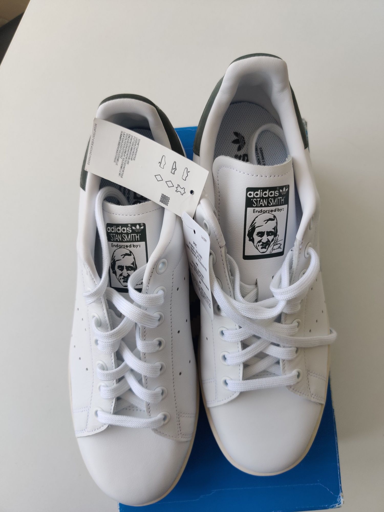 Adidas Stan Smith. Розмір US 10 (28см)