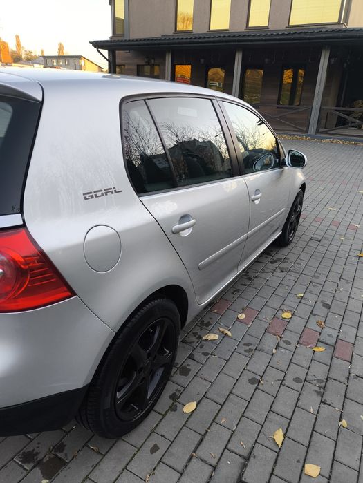 GOLF V  1.4 MPI комплектація GOAL 2006г.