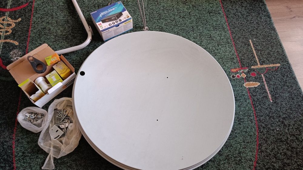 Продам спутник полный набор.