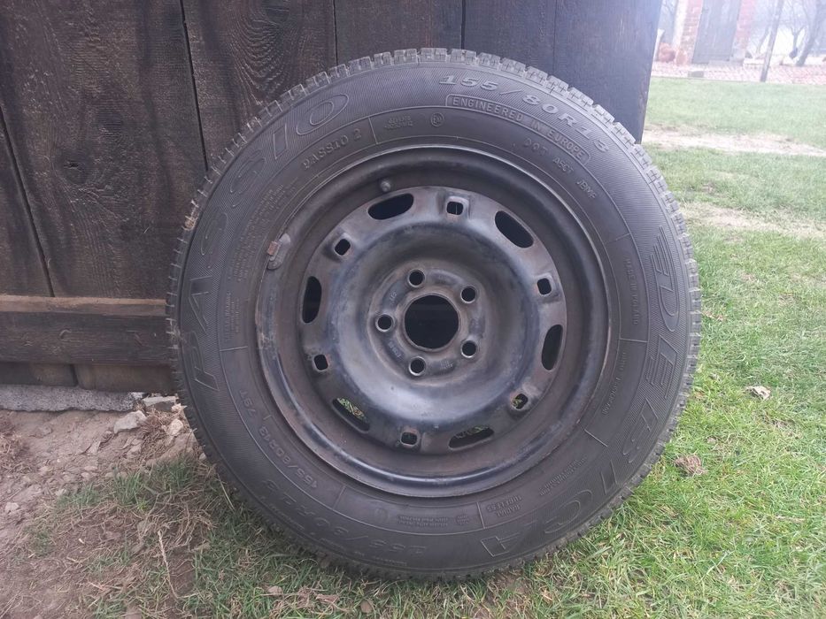 Felgi stalowe wraz z oponami zimowymi Skoda Fabia