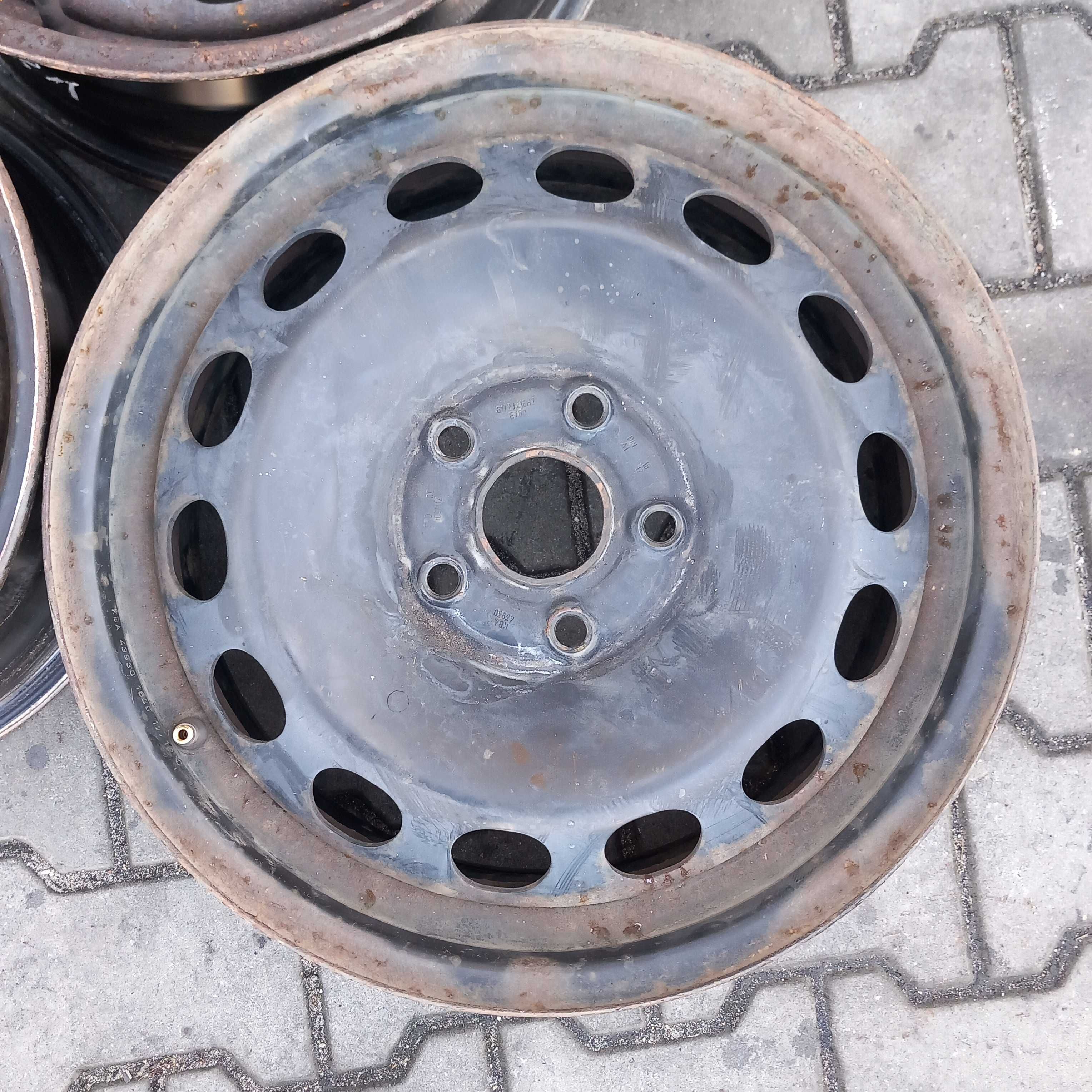 Felga Stalowa 6,5jx16 ET50 5x112 (B2281)