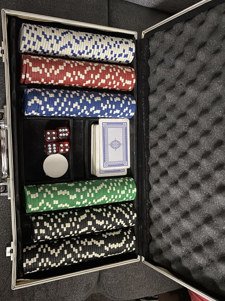 zestaw do pokera - walizka