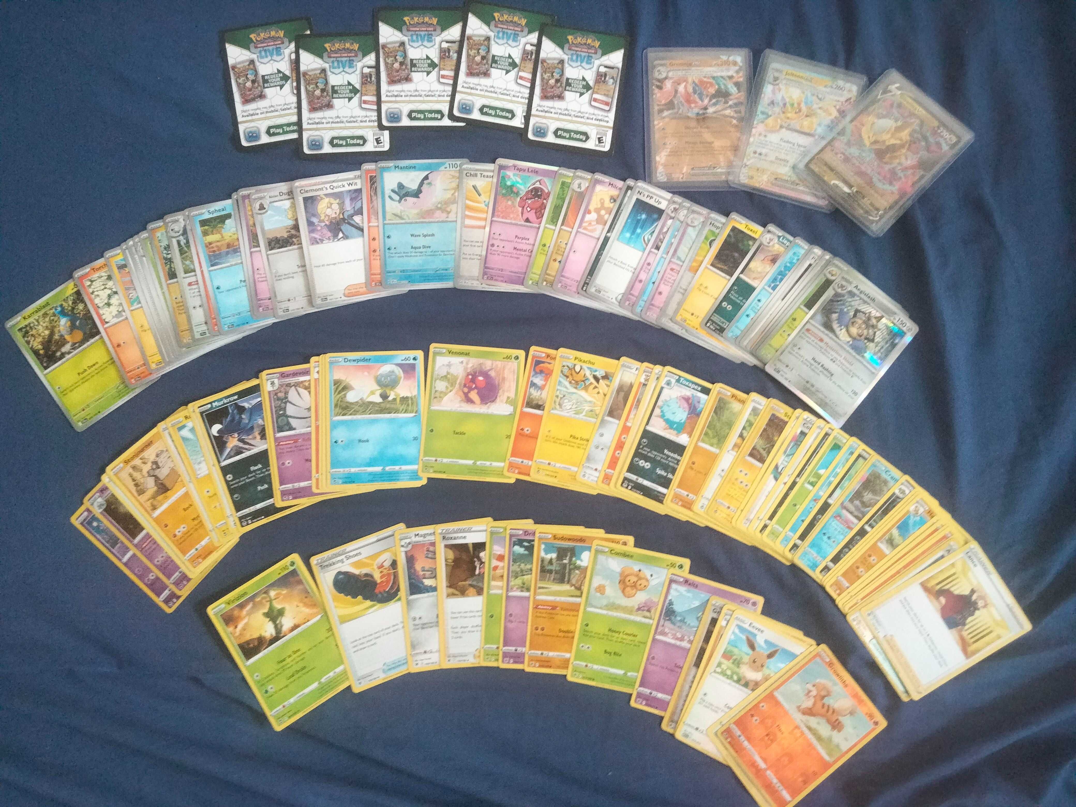 Zestaw Pokemon dla kolekcjonera: 100 kart + 1 karta EX (dostępne)