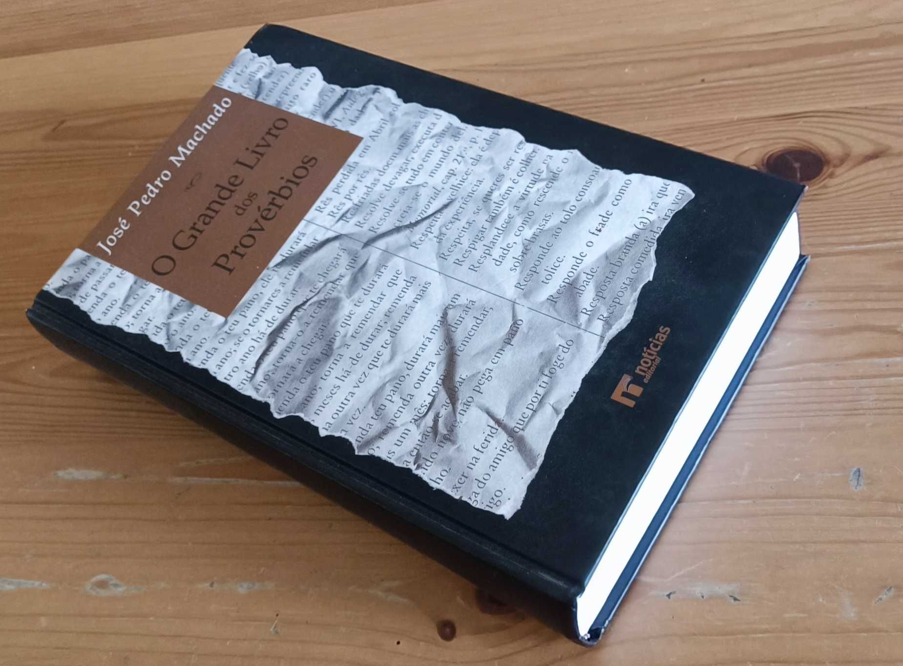 Livro. "O grande livro dos provérbios"